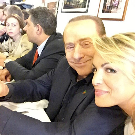 Берлускони фотоблог 2