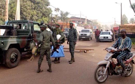 Бамако заложники