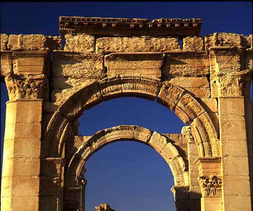Триумфальная арка в Пальмире 2
