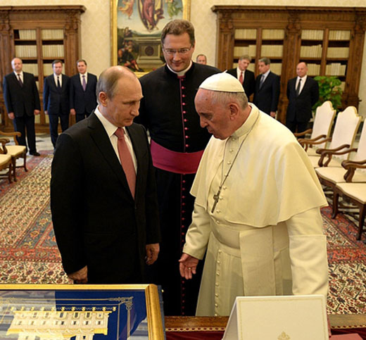 Папа Римский и Владимир Путин 1