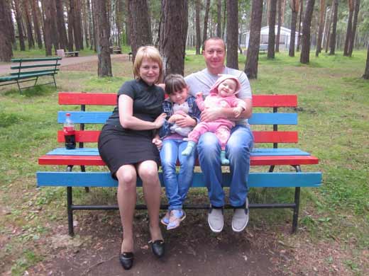 Макарова и Бурдин с детьми