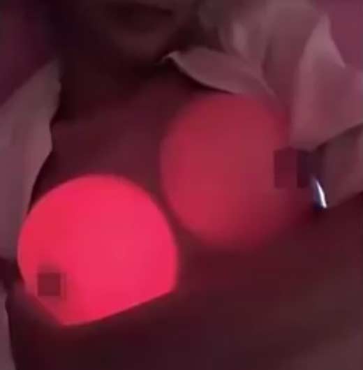 фонарик силиконовая грудь