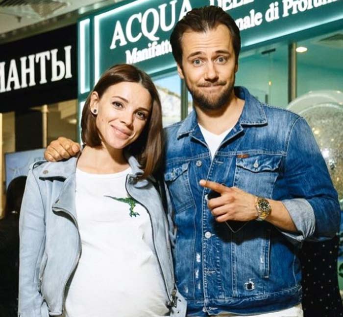 Иван Жидков и беременная Лилия Соловьева