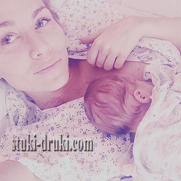 Катя Гордон с новорожденным сыном
