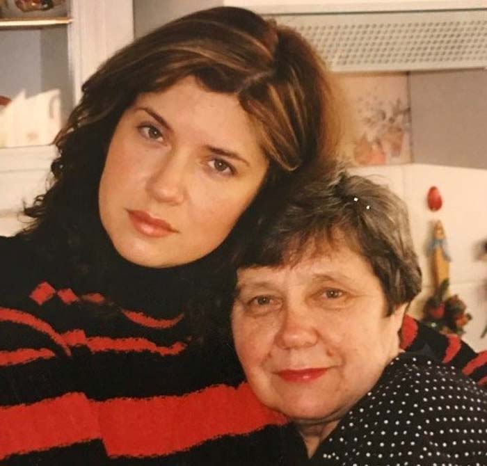 Вера Сотникова и мать