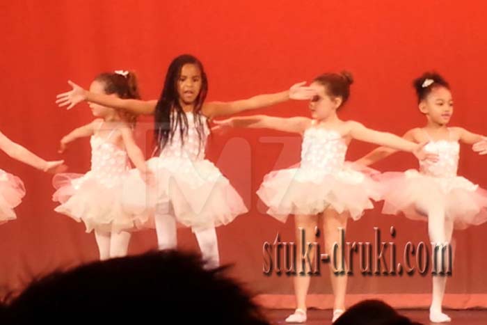 танец 5-летней дочери Бейонсе