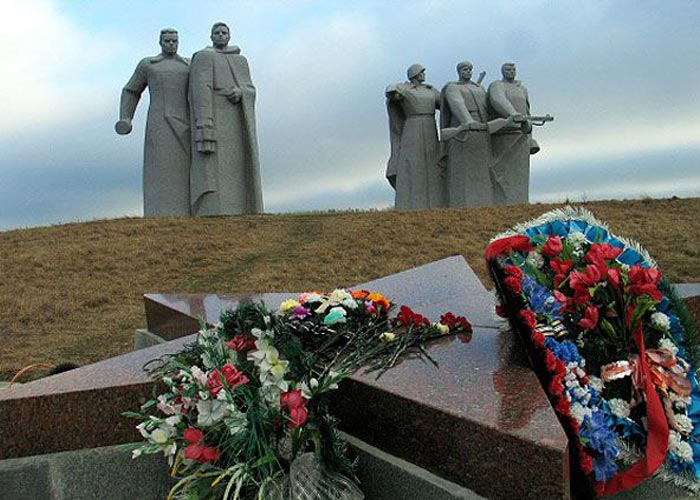 Мемориал у разъезда Дубосеково в честь 28 героев-панфиловцев