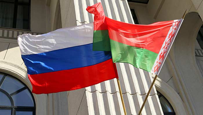 флаги России и Белоруссии