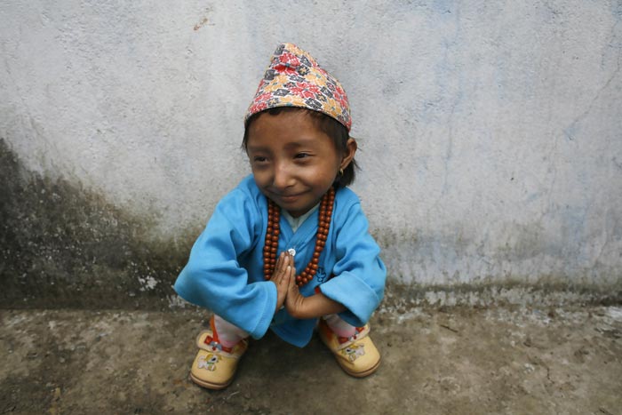 самый маленький человек в мире Хагендра Тапа Магар 4