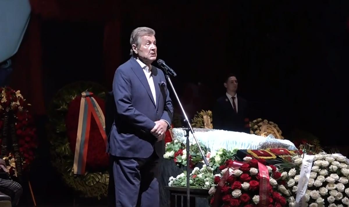 Похороны Ирины Мирошниченко 2