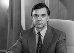 Руслан Имранович Хасбулатов