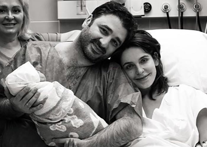Сарик Андреасян и Елизавета Моряк с новорожденной дочерью