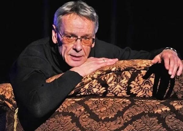 Александр Сафронов
