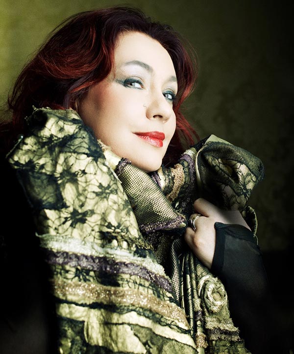 В возрасте 60 лет скончалась румынская оперная певица (сопрано) Анда-Луиза Богза Анда-Луиза Богза