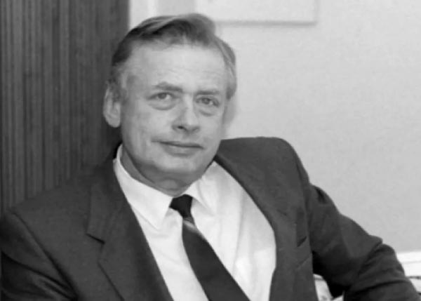 Андрей Урнов