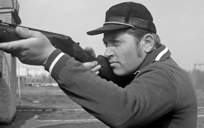 Евгений Петров