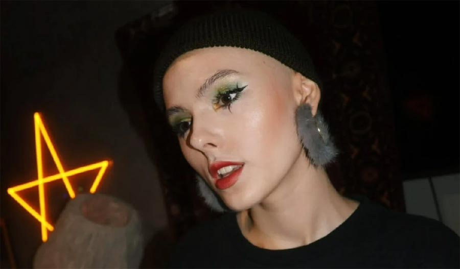 В возрасте 21 года скончалась российский TikTok-блогер Ирина Небога, которая пять лет боролась с раком Ирина Небога