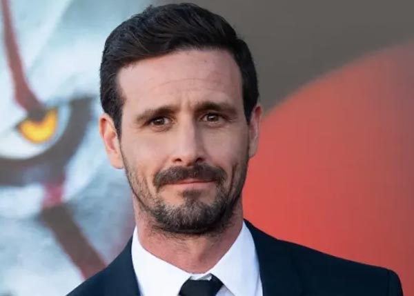 В возрасте 46 лет совершил самоубийство американский актер Джеймс Рэнсон Джеймс Рэнсон