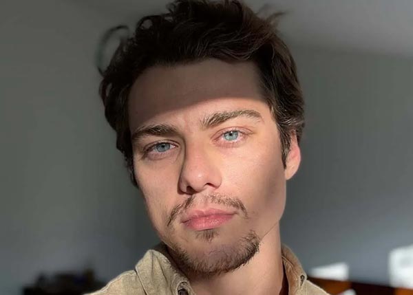 В возрасте 31 года погиб в ДТП американский порноактер Лейн Роджерс Лейн Роджерс