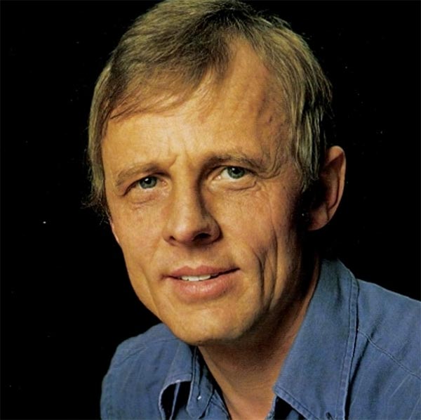 В возрасте 90 лет скончался немецкий актер театра и кино Рольф Беккер Рольф Беккер