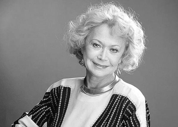 Светлана Немоляева