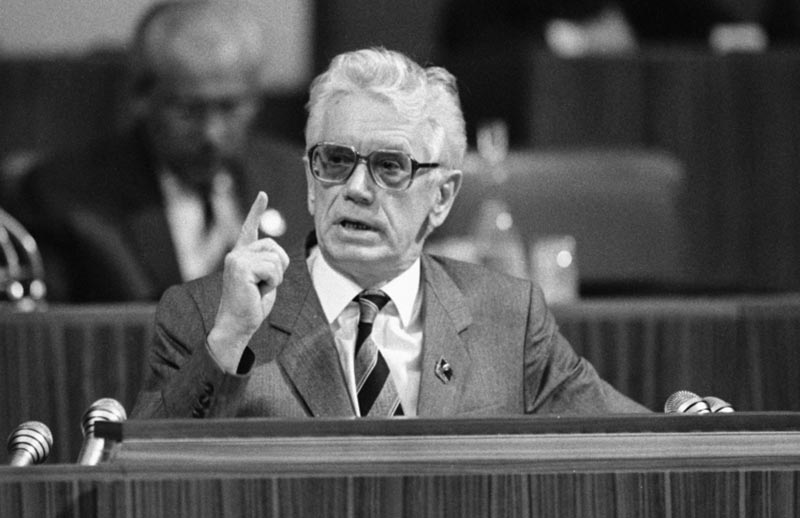 Вадим Медведев