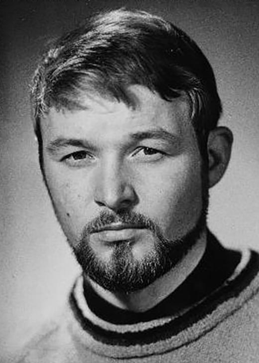 В возрасте 82 лет скончался советский и эстонский кинорежиссёр, сценарист и писатель Валентин Куйк Валентин Куйк