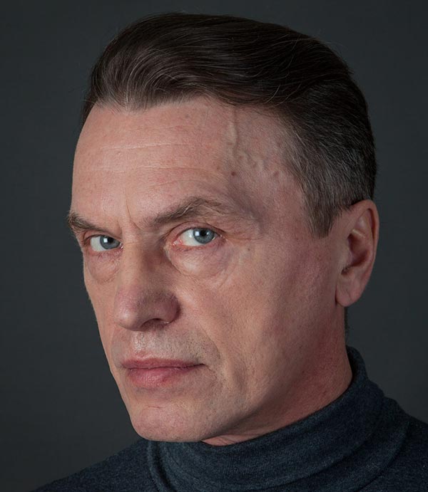 В возрасте 62 лет трагически погиб советский и российский актер театра и кино, режиссер, сценарист Александр Высоковский Александр Высоковский