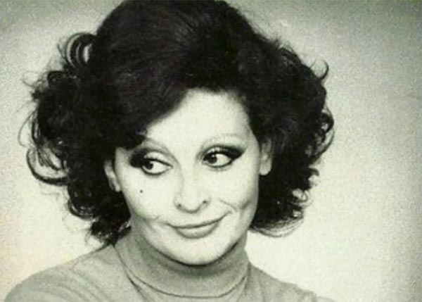 В возрасте 87 лет скончалась итальянская актриса театра и кино, певица Анджела Луче Анджела Луче