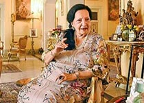 Индира Деви Дханраджгир