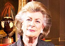 Памела Хикс