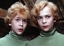 Юрий Торсуев и Владимир Торсуев в фильме «Приключения Электроника»