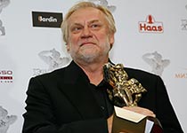 Юрий Устинов