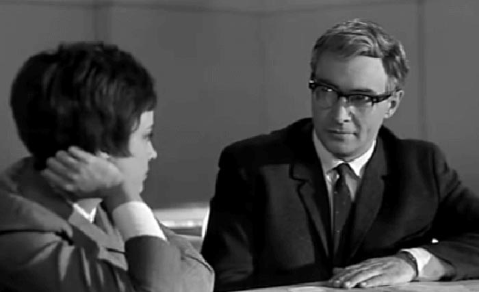 кадр из фильма Доживём до понедельника