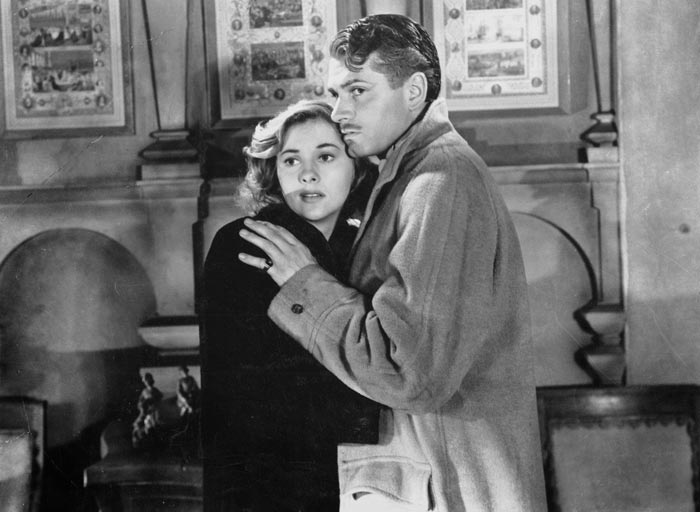 Кадр из фильма Ребекка 1940