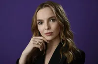 Джоди Комер фото 27