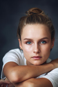Оливия Дейонг фото 20