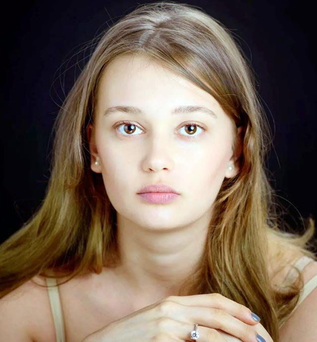 Анастасия цымбалару актриса фото горячие