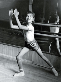 Елена Подкаминская в детстве 3