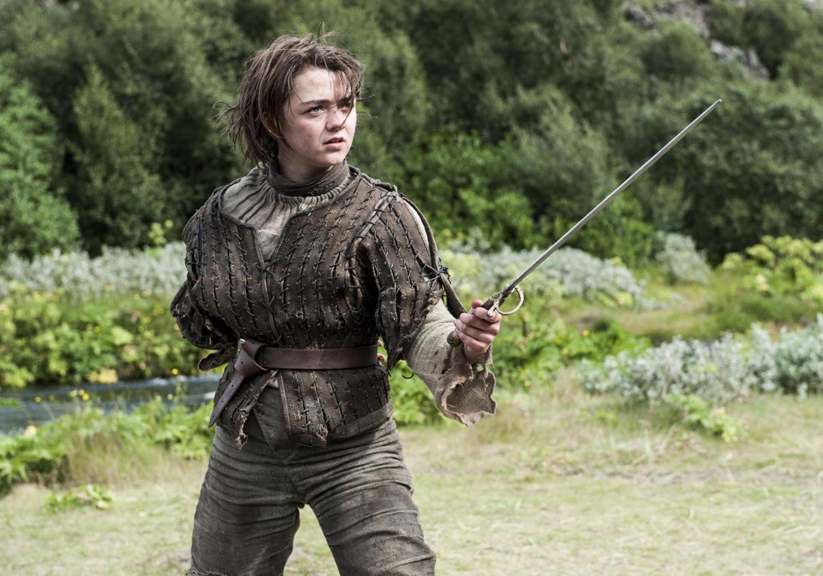 Мэйси Уильямс в роли Арья Старк 8