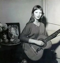 Марина Влади в детстве 5