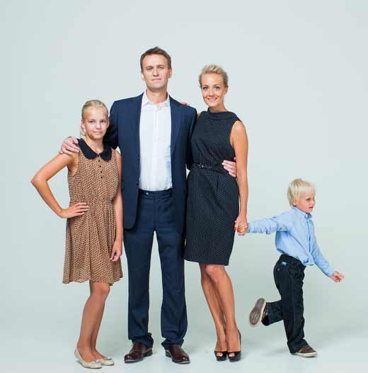 Алексей Навальный с семьей 3