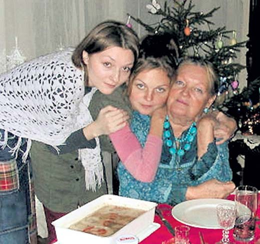 Татьяна Разумовская с дочерьми