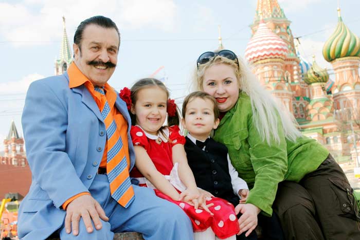 Вилли Токарев с женой Юлией 3