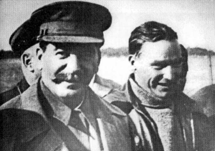 Валерий Чкалов и Сталин 2
