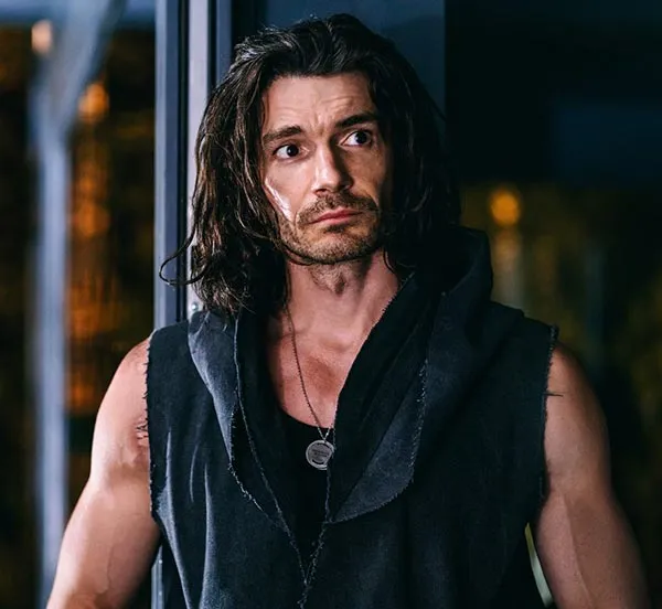 Максим Матвеев в сериале Полдень