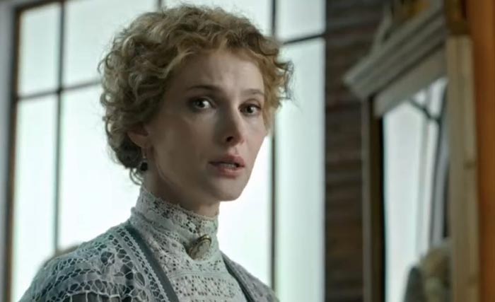 Светлана Иванова в фильме Кукольный дом