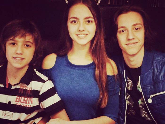 Алексей Лукин с сестрой и братом