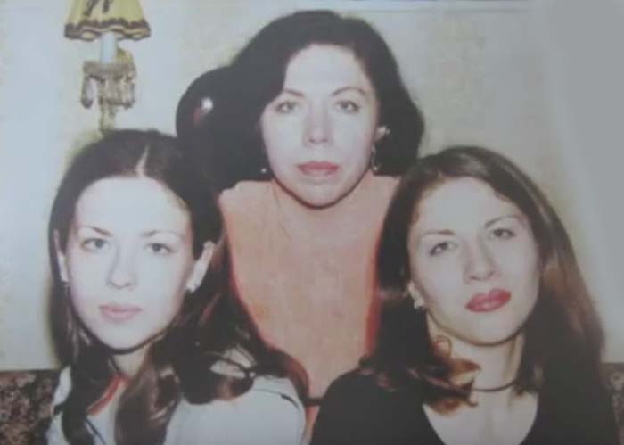 Елена Папанова с дочерьми Марией и Надеждой