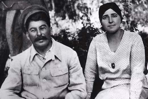 Надежда Аллилуева и Иосиф Сталин 2